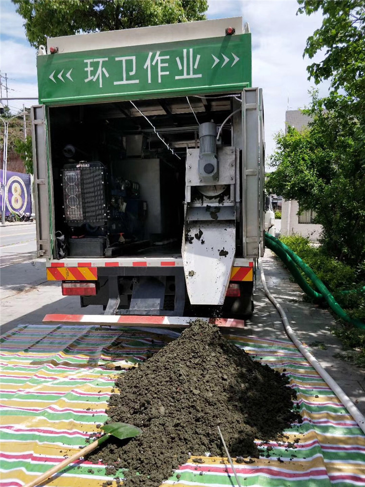 万秀淤泥干湿分离